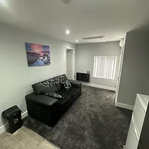 https://royal-apartments.yorkshirehotels.net